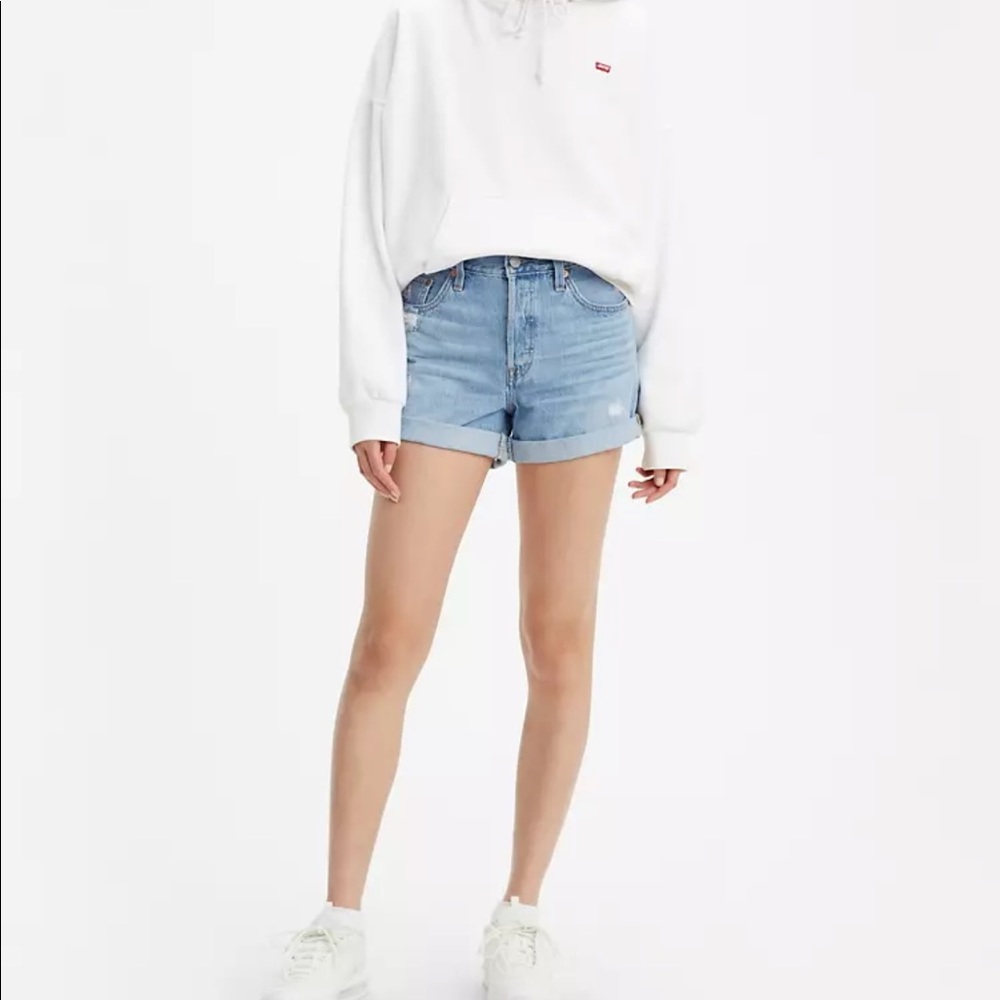 NWT Levi’s 501 Mid Rise Jean Shorts